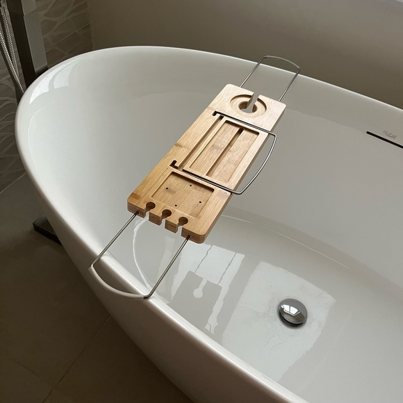 Expandable bamboo bath caddy - Picture 3 of 3
